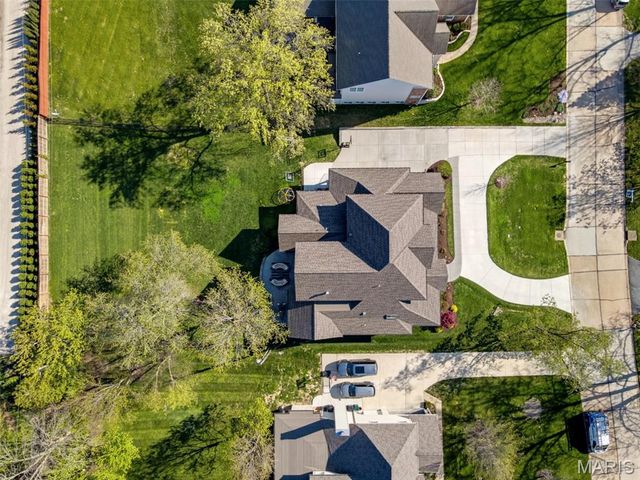 1316 Fawnvalley Drive, Des Peres, MO 63131