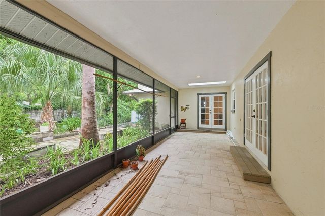 2107 W FORE DRIVE, Tampa, FL 33612