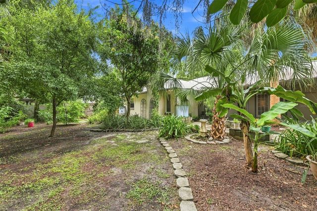 2107 W FORE DRIVE, Tampa, FL 33612