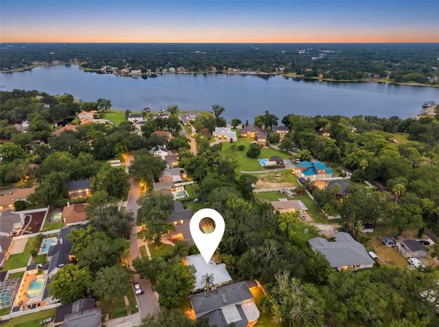 2107 W FORE DRIVE, Tampa, FL 33612