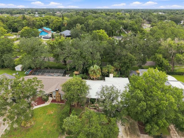 2107 W FORE DRIVE, Tampa, FL 33612