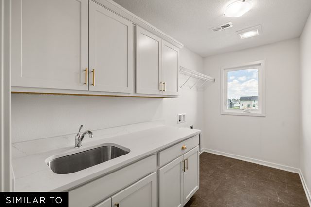 602 NE 59th Court, Ankeny, IA 50021