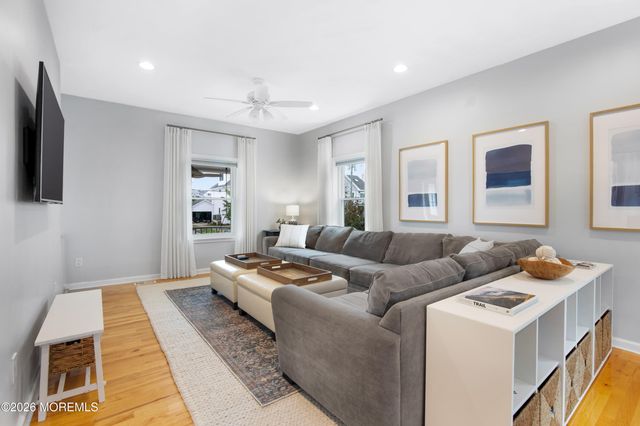 393 E Virginia Avenue, Manasquan, NJ 08736