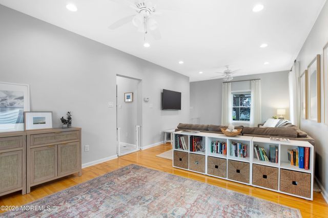 393 E Virginia Avenue, Manasquan, NJ 08736