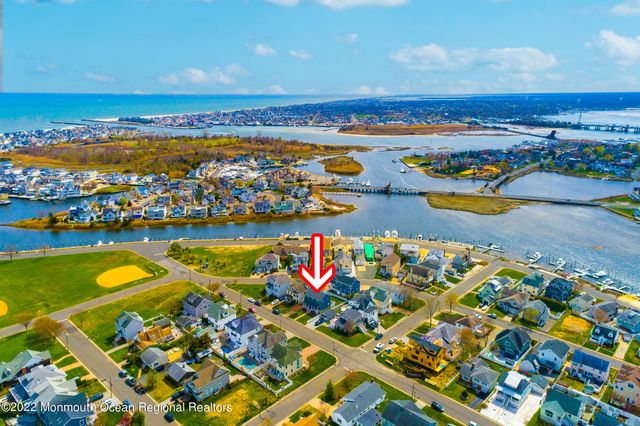 393 E Virginia Avenue, Manasquan, NJ 08736