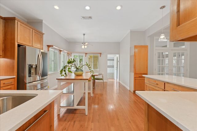 1929 Highland Park Circle, Denton, TX 76205