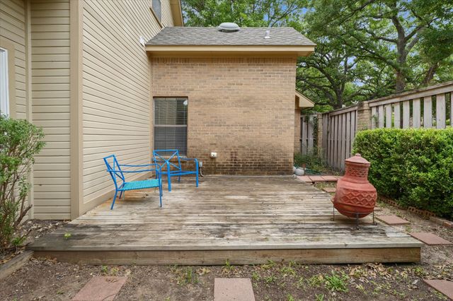 1929 Highland Park Circle, Denton, TX 76205