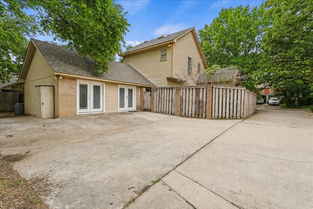 1929 Highland Park Circle, Denton, TX 76205