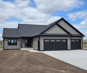 1701 21st Ave NE, Kasson, MN 55944