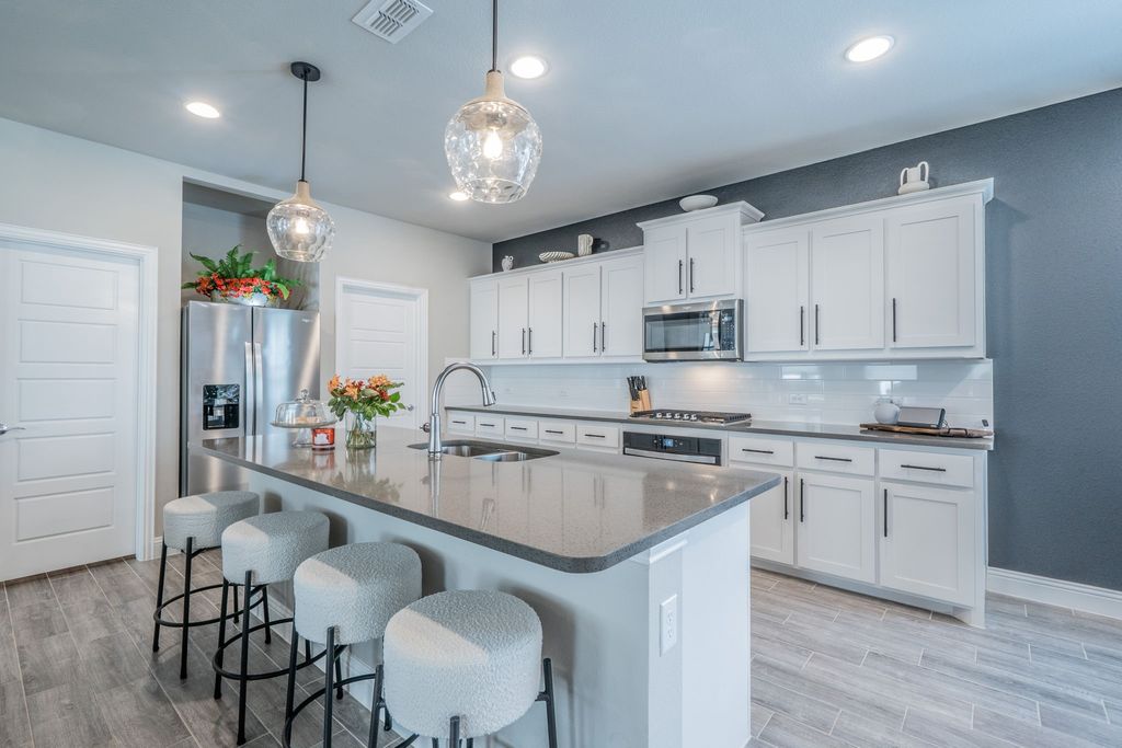 201 Foreman Drive, Midlothian, TX 76065 — photo 4