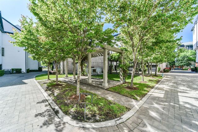 607 Nagle Street, Houston, TX 77003