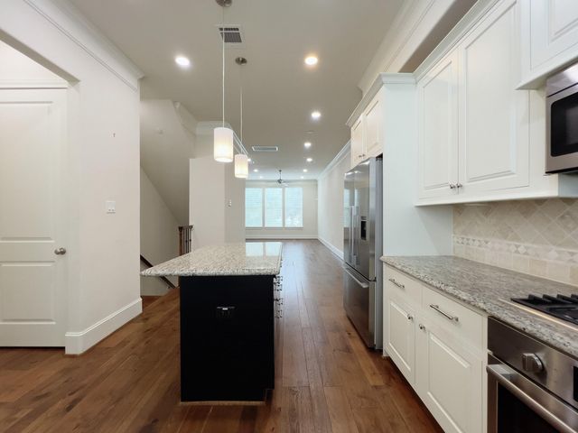 607 Nagle Street, Houston, TX 77003