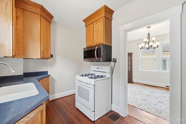 3926 Oakpark Place, Cincinnati, OH 45209