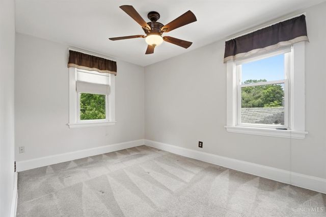 3926 Oakpark Place, Cincinnati, OH 45209