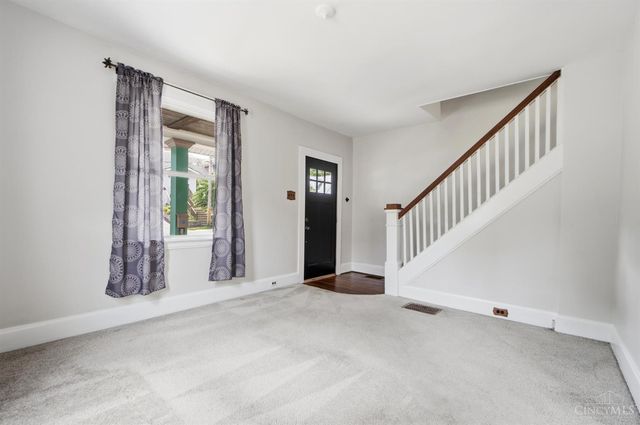 3926 Oakpark Place, Cincinnati, OH 45209