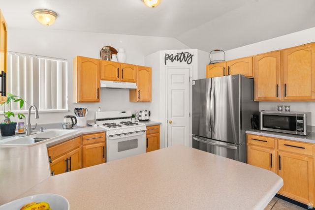 1571 N 160 W, Layton, UT 84041