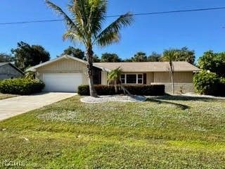 5560 Burnham CT, North Fort Myers, FL 33903