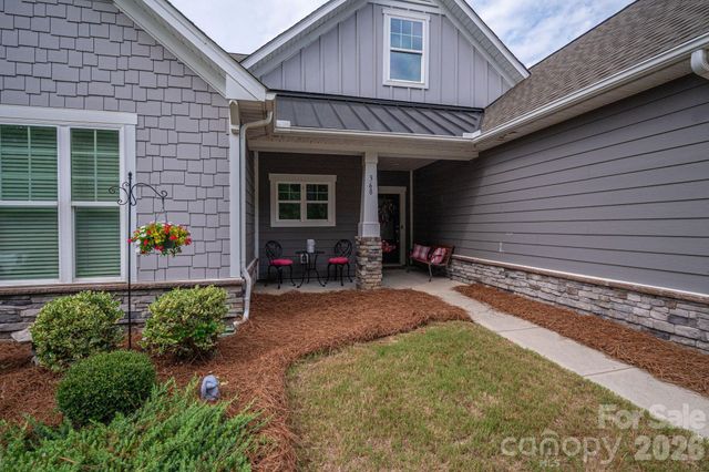 368 Picasso Trail, Mount Holly, NC 28120