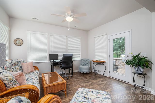 368 Picasso Trail, Mount Holly, NC 28120