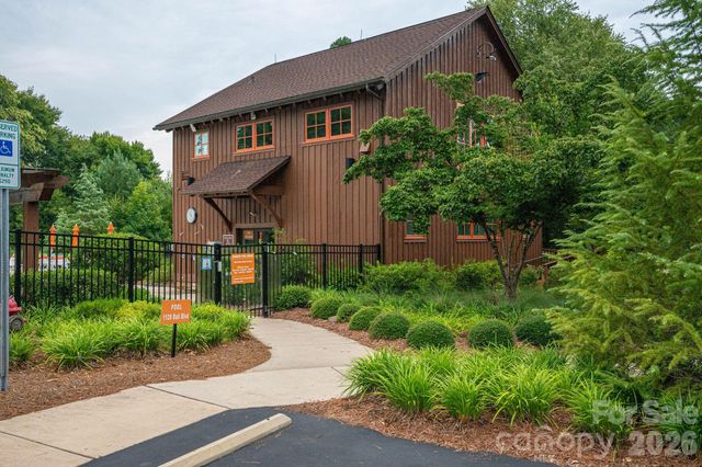 368 Picasso Trail, Mount Holly, NC 28120