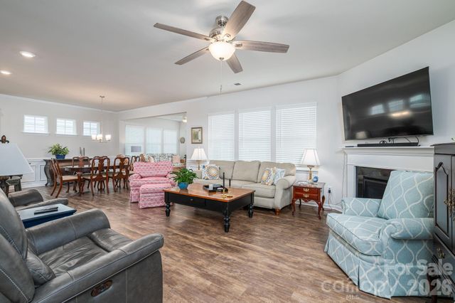 368 Picasso Trail, Mount Holly, NC 28120