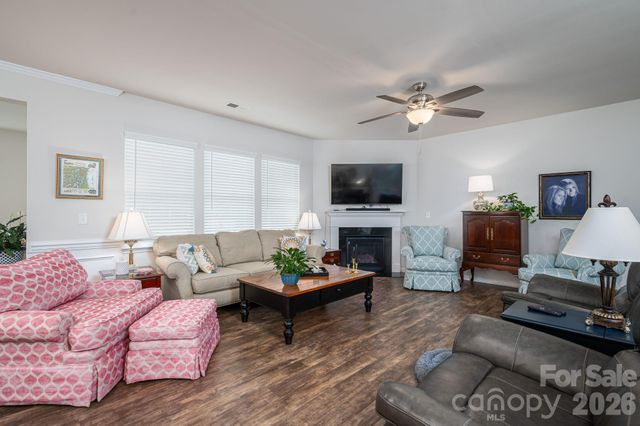 368 Picasso Trail, Mount Holly, NC 28120