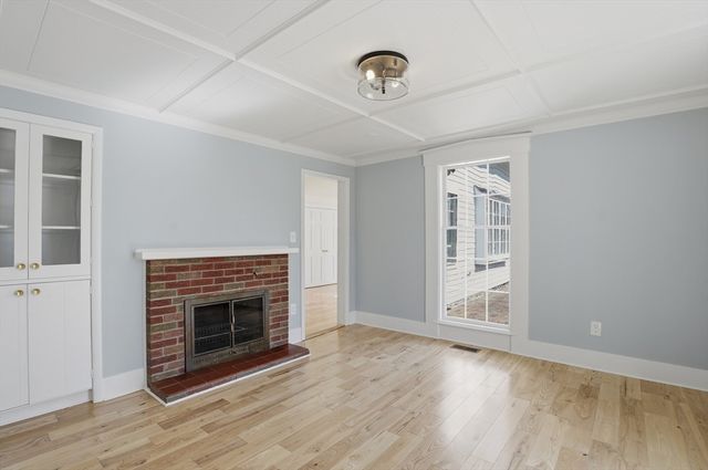 11 Princeton Road, Sterling, MA 01564