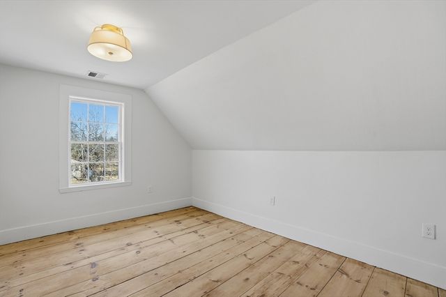 11 Princeton Road, Sterling, MA 01564