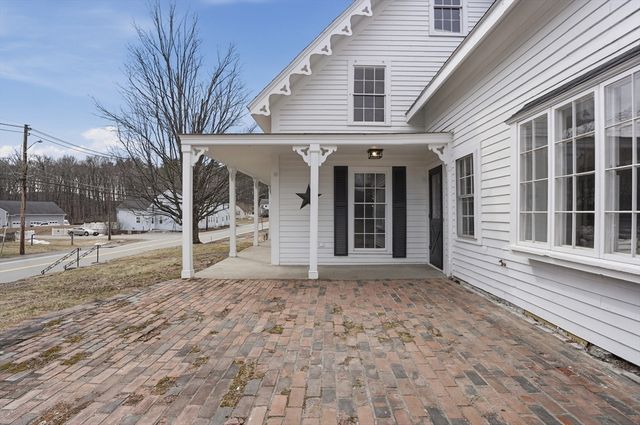 11 Princeton Road, Sterling, MA 01564
