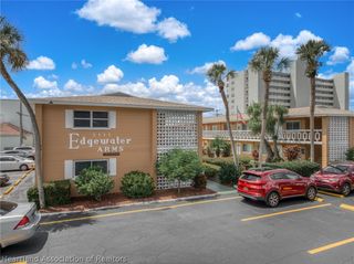 2113 Lakeview Drive 7B, Sebring, FL 33870
