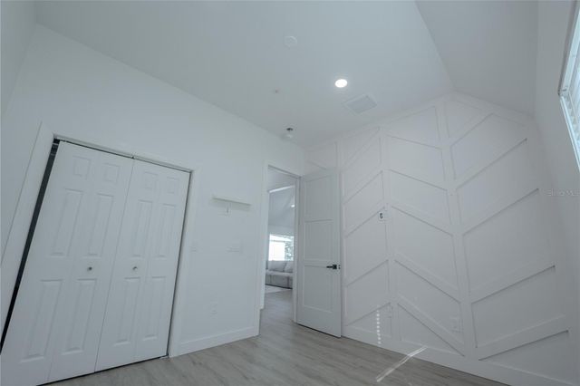 5204 108TH STREET N, St Petersburg, FL 33708