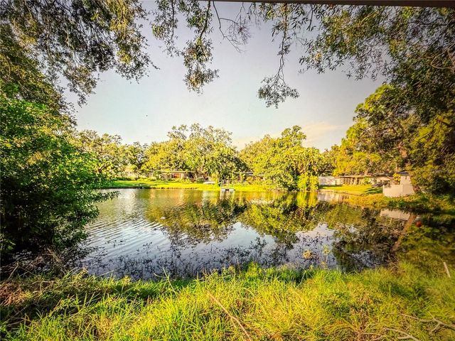 5204 108TH STREET N, St Petersburg, FL 33708