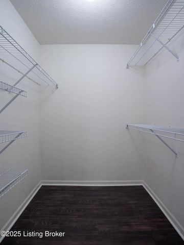 5303 Rolling Rock Ct, APT 201, Louisville, KY 40241