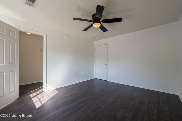 5303 Rolling Rock Ct, APT 201, Louisville, KY 40241