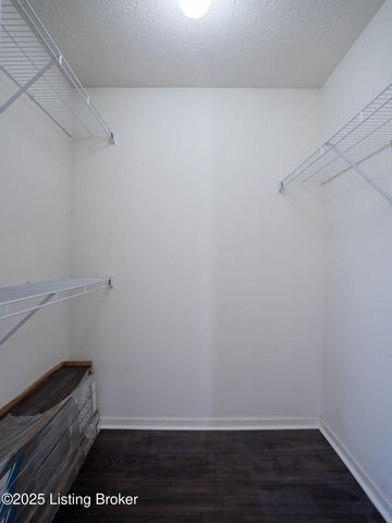 5303 Rolling Rock Ct, APT 201, Louisville, KY 40241