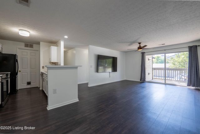 5303 Rolling Rock Ct, APT 201, Louisville, KY 40241