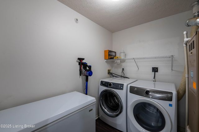 5303 Rolling Rock Ct, APT 201, Louisville, KY 40241