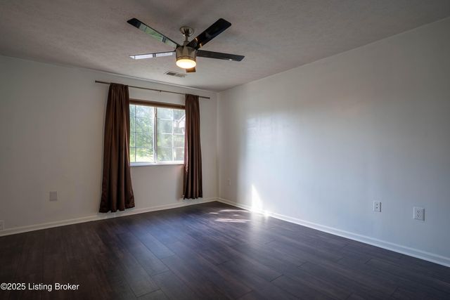 5303 Rolling Rock Ct, APT 201, Louisville, KY 40241