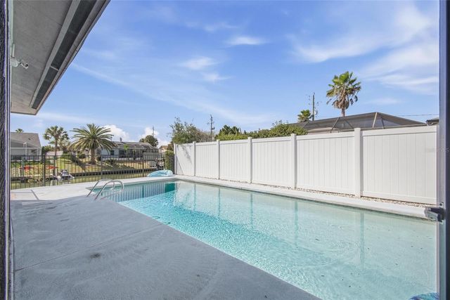 4 CORAL REEF COURT S, Palm Coast, FL 32137