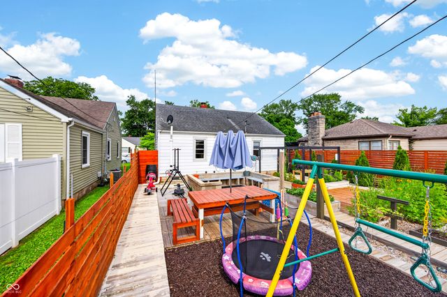 2327 Gilmore Street, Columbus, IN 47201
