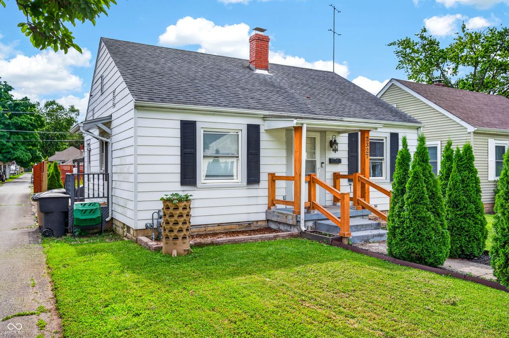2327 Gilmore Street, Columbus, IN 47201