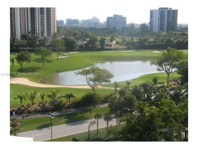 3101 N Country Club Drive 306, Aventura, FL 33180