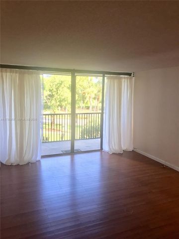 3101 N Country Club Drive 306, Aventura, FL 33180