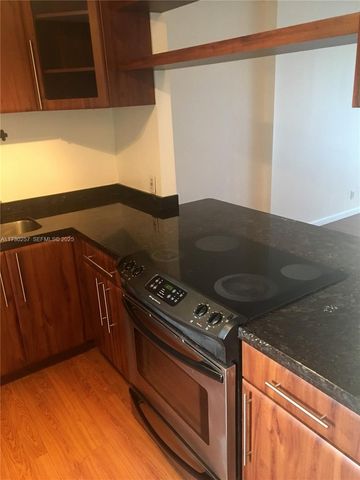 3101 N Country Club Drive 306, Aventura, FL 33180