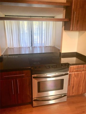 3101 N Country Club Drive 306, Aventura, FL 33180