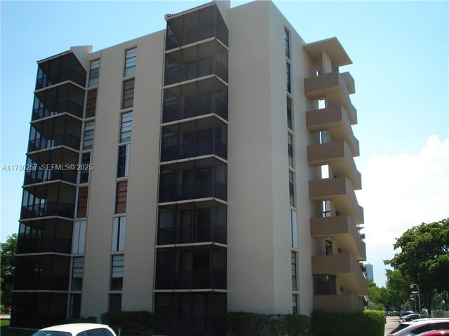 3101 N Country Club Drive 306, Aventura, FL 33180