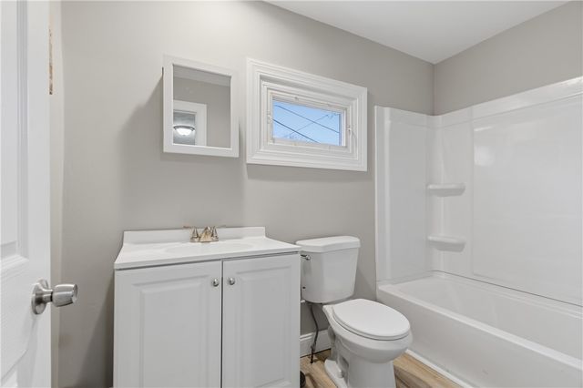 1 Pierce Street, Coventry, RI 02816