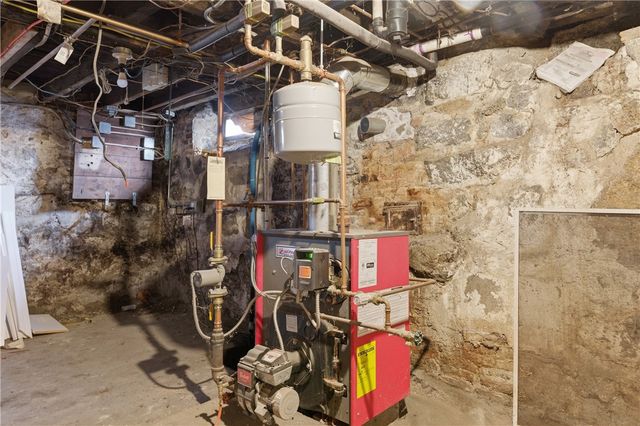 1 Pierce Street, Coventry, RI 02816