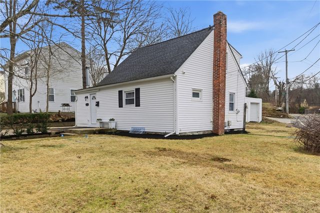 1 Pierce Street, Coventry, RI 02816