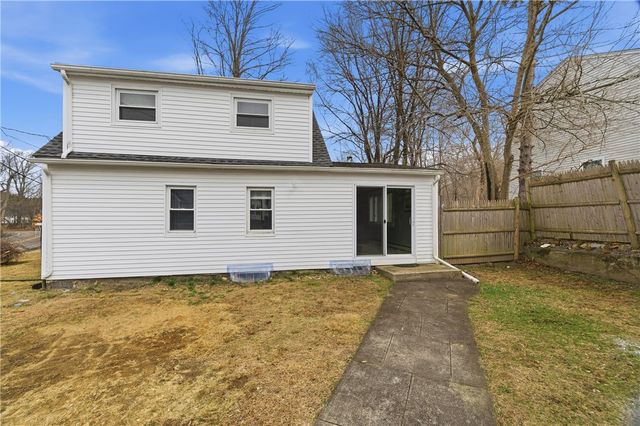 1 Pierce Street, Coventry, RI 02816